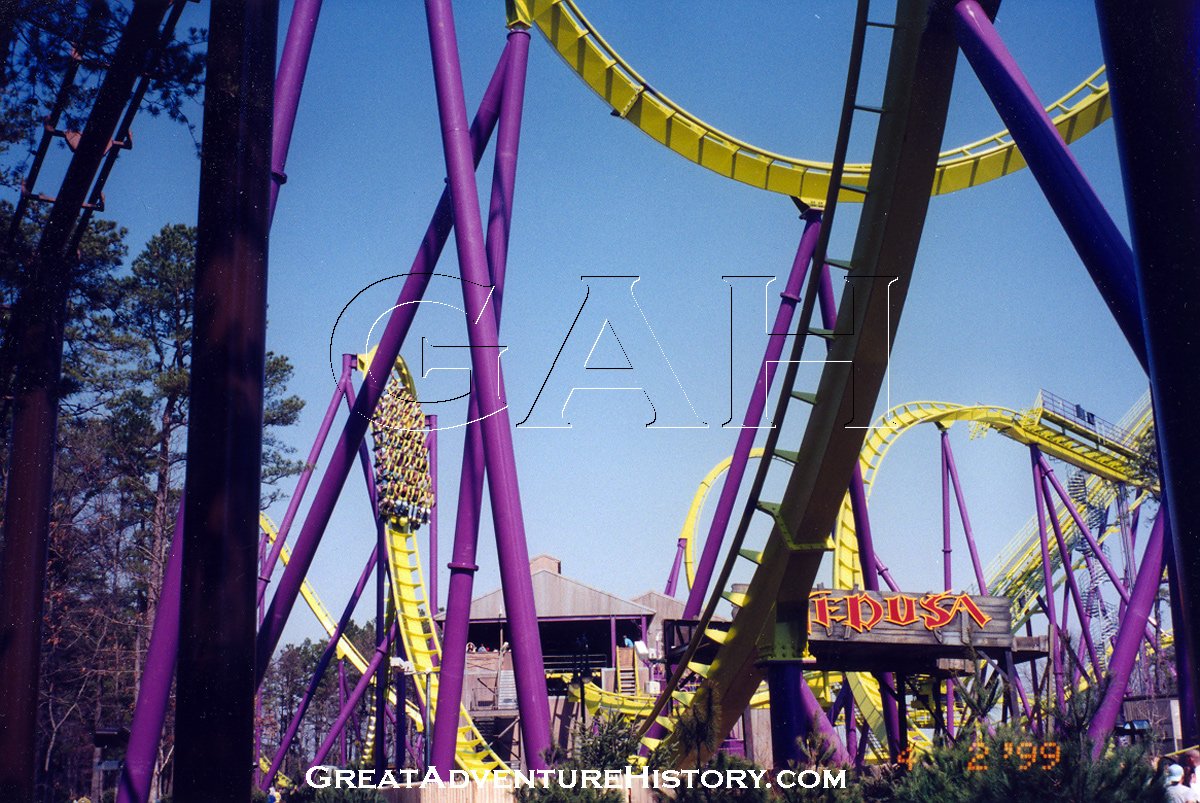 19 for '99: Bizarro at Six Flags Great Adventure - Coaster101